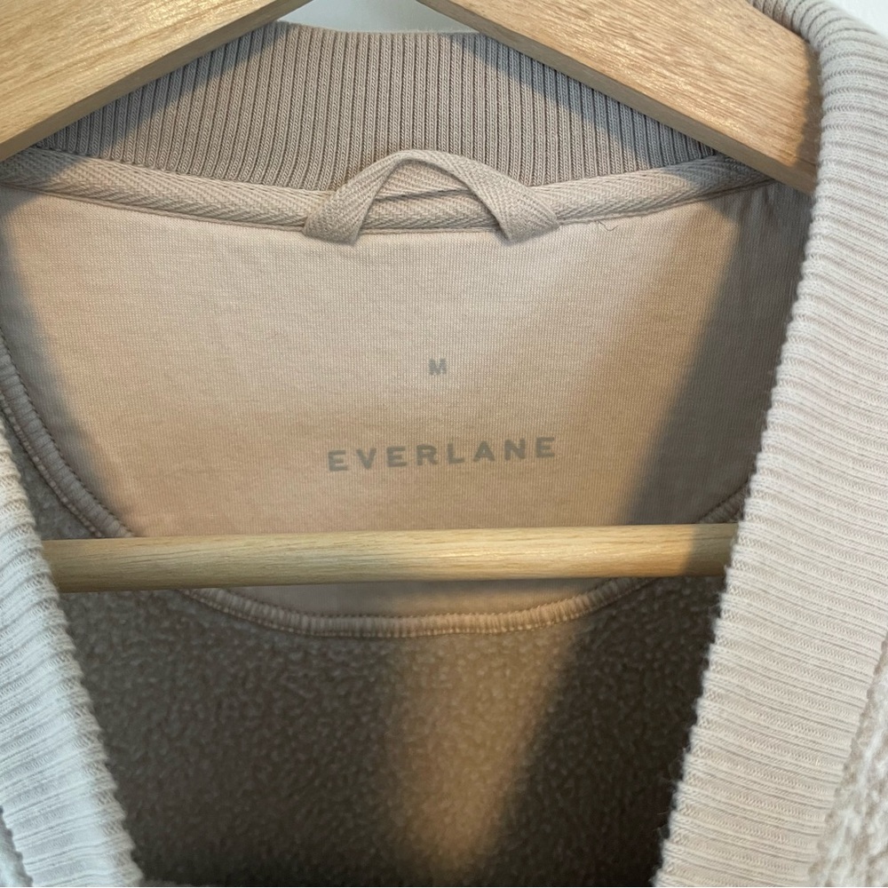 Everlane Cream Sherpa Fleece Teddy Crew‎ Neck Sweater Size M - Picture 3 of 5